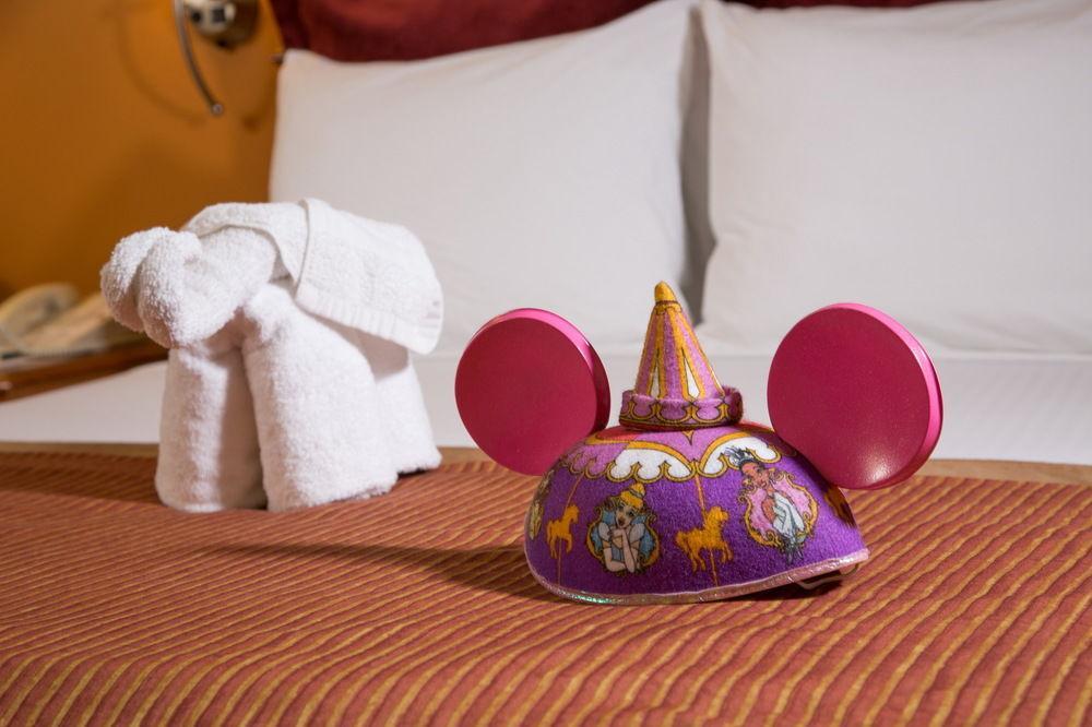 Desert Palms Hotel & Suites Anaheim Resort Bagian luar foto
